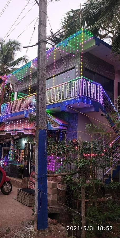 Sarvesh Arundekar Home Stay In Beach Side Ac Room 고카르나 외부 사진